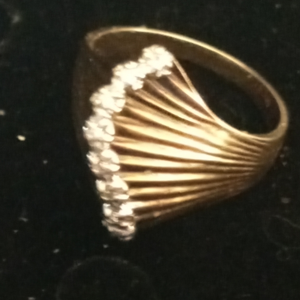10k gold diamond ring